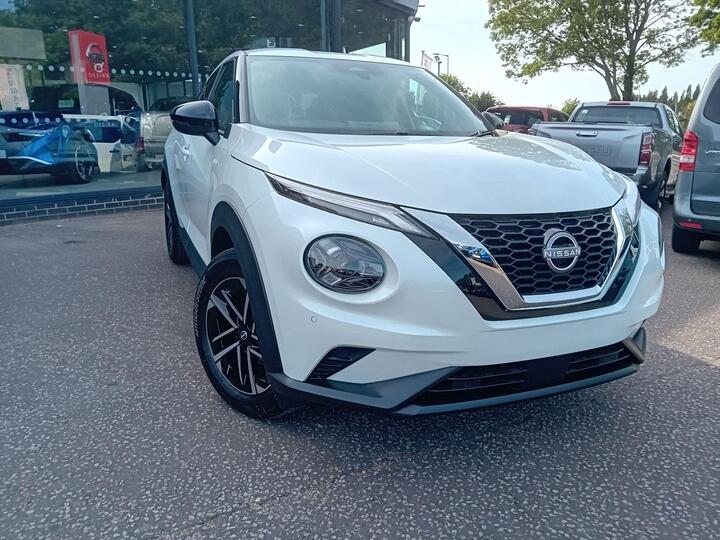 Nissan Juke 1.0 DIG-T N-Connecta Euro 6 (s/s) 5dr