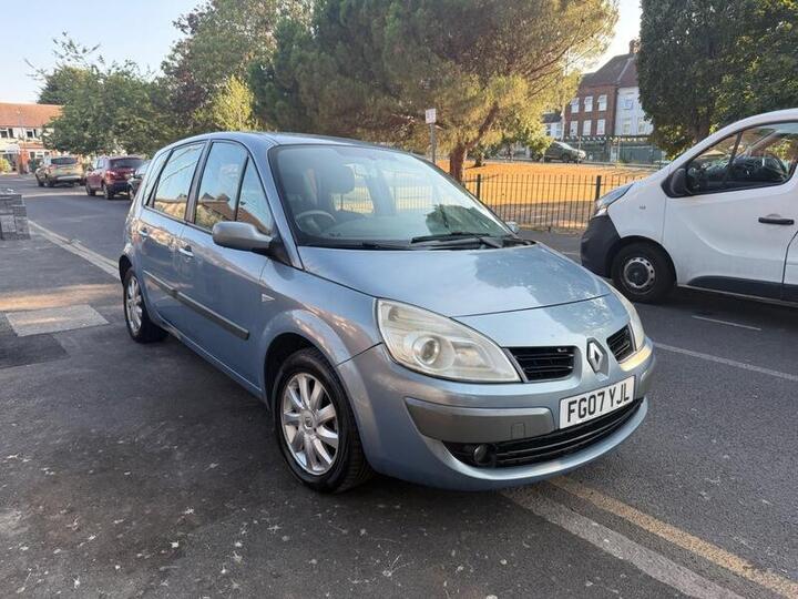 Renault Scenic 1.5 DCi Dynamique 5dr
