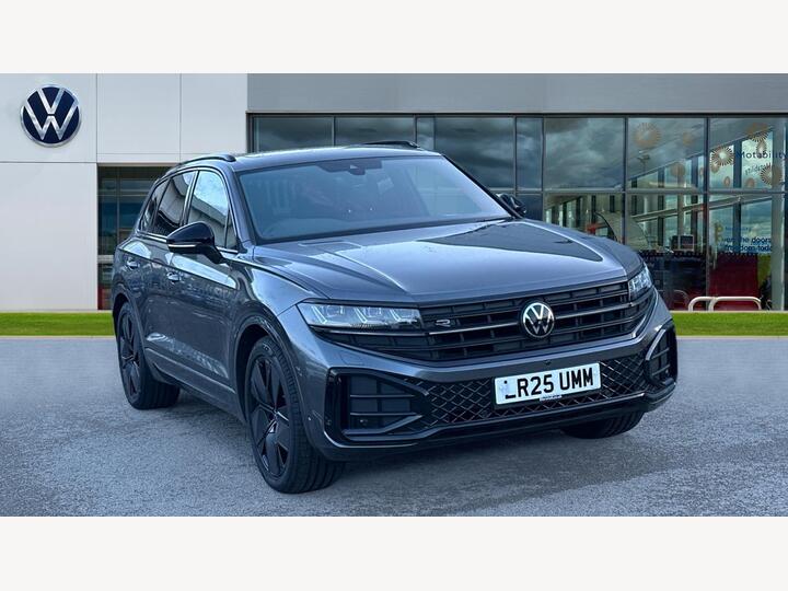 Volkswagen Touareg 3.0 TDI V6 Black Edition Tiptronic 4Motion Euro 6 (s/s) 5dr