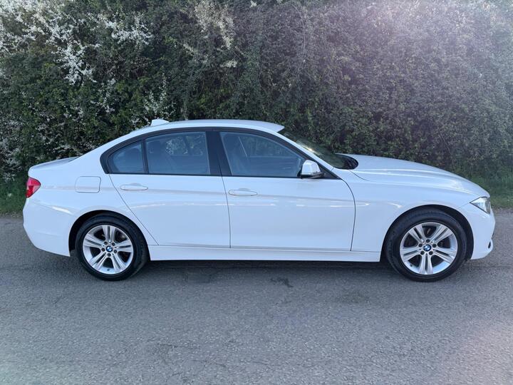 BMW 3 Series 2.0 320i Sport Euro 6 (s/s) 4dr