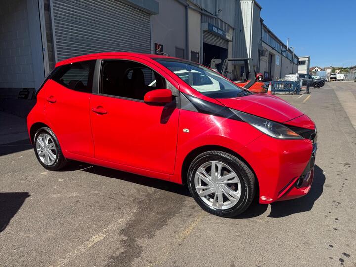 Toyota AYGO 1.0 VVT-i X-pression Euro 5 5dr Euro 5