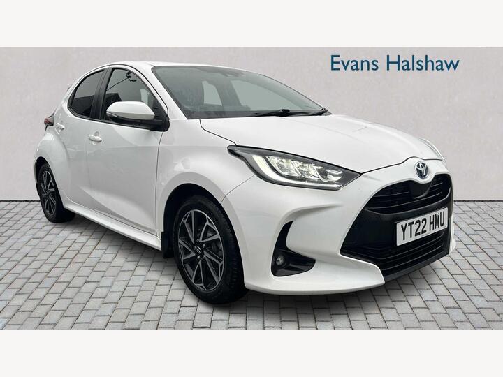 Toyota Yaris 1.5 VVT-h Design E-CVT Euro 6 (s/s) 5dr
