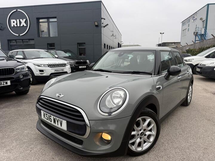 MINI HATCH 1.5 Cooper Auto Euro 6 (s/s) 5dr