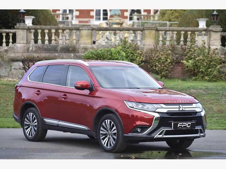 Mitsubishi Outlander 2.0 MIVEC Exceed CVT 4WD Euro 6 (s/s) 5dr