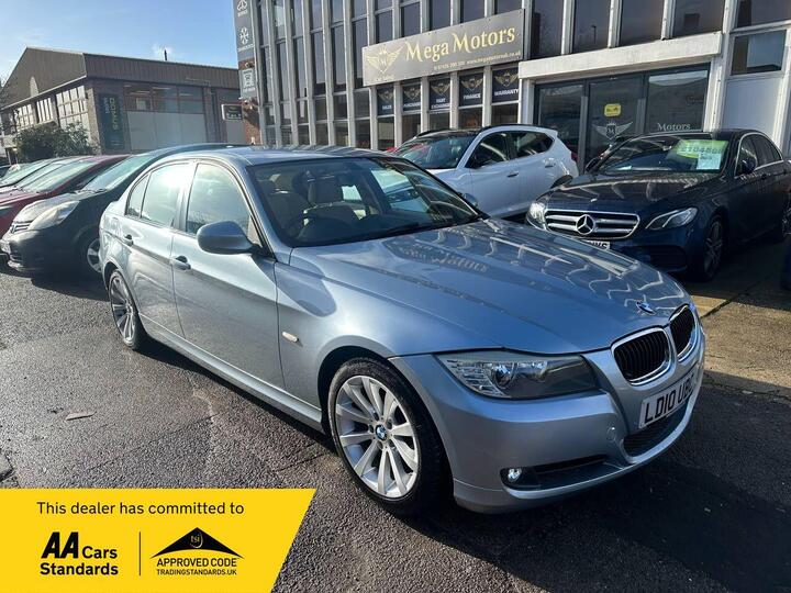 BMW 3 Series 2.0 318i SE Business Edition Steptronic Euro 5 4dr BMW 3 Series 2.0 318i SE Business Edition Steptronic Euro 5 4dr