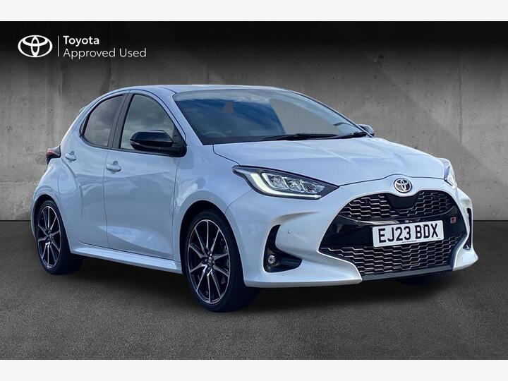 Toyota Yaris 1.5 VVT-h GR SPORT E-CVT Euro 6 (s/s) 5dr