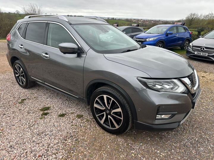 Nissan X-TRAIL 1.7 DCi Tekna Euro 6 (s/s) 5dr Nissan X-TRAIL 1.7 DCi Tekna Euro 6 (s/s) 5dr