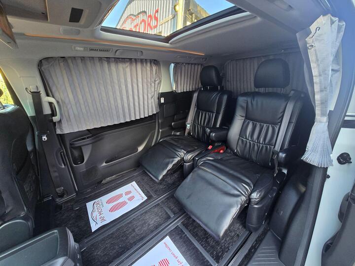 Toyota Alphard 2.4 HIGH SPEC