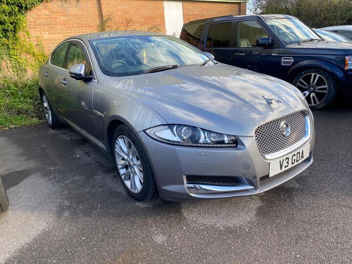 Jaguar XF 2.2d Premium Luxury Auto Euro 5 (s/s) 4dr