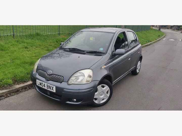 Toyota Yaris 1.0 VVT-i Blue 5dr