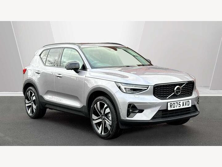 Volvo XC40 2.0 B3 MHEV Ultra Dark DCT Auto Euro 6 (s/s) 5dr