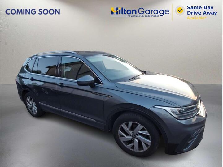 Volkswagen TIGUAN 1.5 TSI Life DSG Euro 6 (s/s) 5dr Volkswagen TIGUAN 1.5 TSI Life DSG Euro 6 (s/s) 5dr