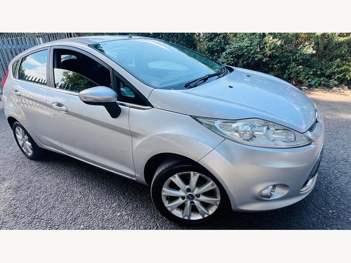 Ford Fiesta 1.25 Zetec 5dr