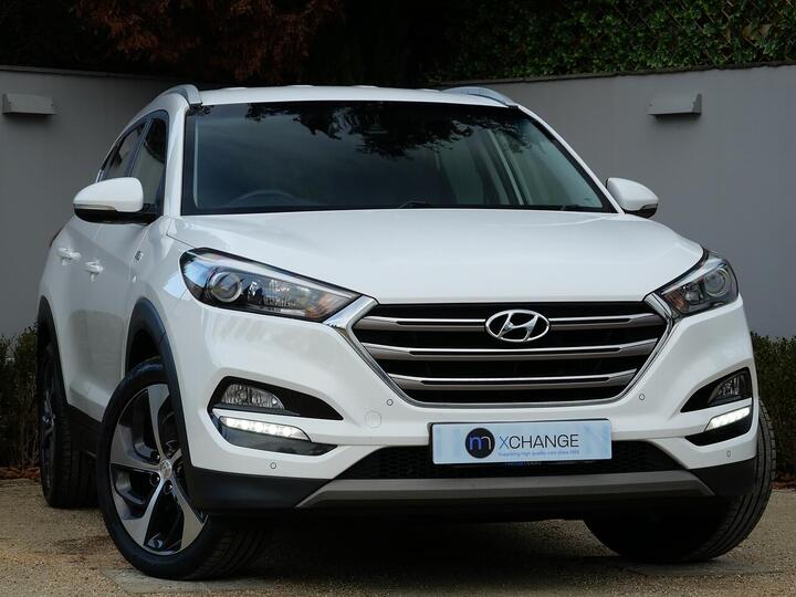 Hyundai TUCSON 1.7 CRDi Blue Drive Sport Edition Euro 6 (s/s) 5dr Hyundai TUCSON 1.7 CRDi Blue Drive Sport Edition Euro 6 (s/s) 5dr