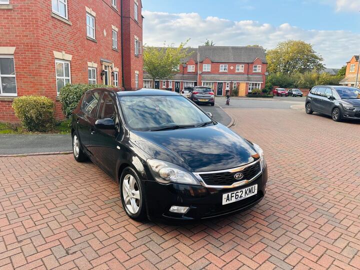 Kia Ceed 1.6 CRDi 2 Auto Euro 5 5dr
