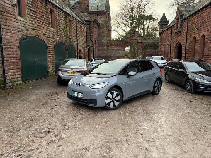 Volkswagen ID.3 Pro 58kWh Family Auto 5dr