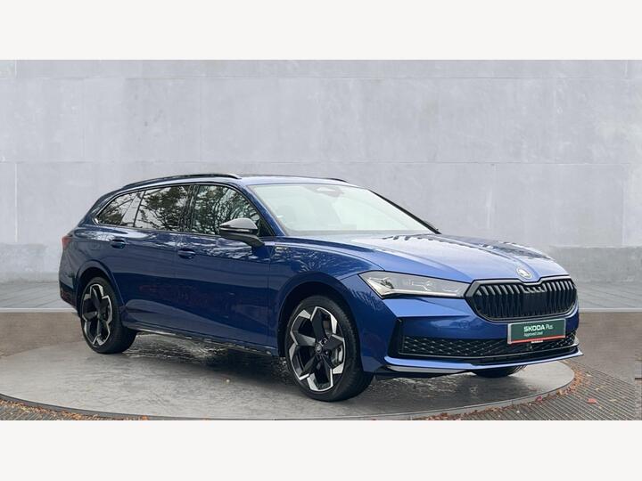 Skoda Superb 1.5 TSI IV 25.7kWh SportLine DSG Euro 6 (s/s) 5dr Skoda Superb 1.5 TSI IV 25.7kWh SportLine DSG Euro 6 (s/s) 5dr