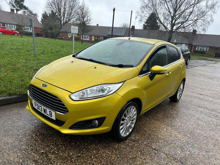 Ford Fiesta 1.0T EcoBoost Titanium Euro 5 (s/s) 5dr