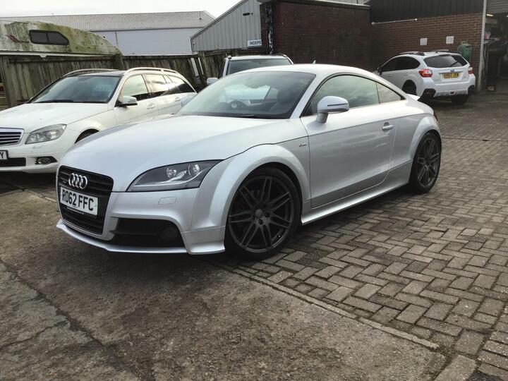 Audi TT 2.0 TDI Black Edition Quattro Euro 5 3dr