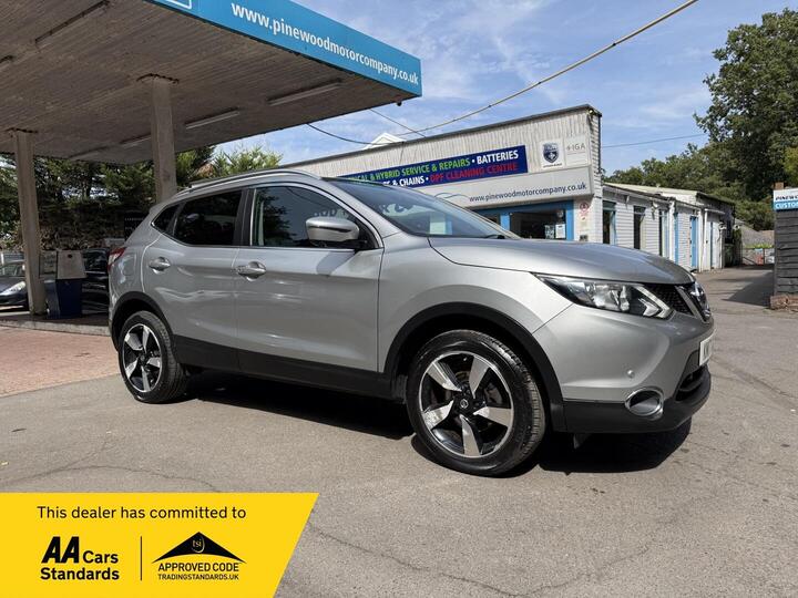 Nissan Qashqai 1.2 DIG-T N-Connecta 2WD Euro 6 (s/s) 5dr
