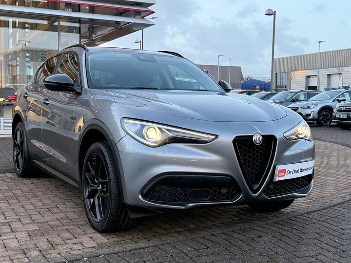 Alfa Romeo Stelvio 2.0T Nero Edizione Auto Q4 AWD Euro 6 (s/s) 5dr Alfa Romeo Stelvio 2.0T Nero Edizione Auto Q4 AWD Euro 6 (s/s) 5dr