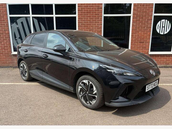 MG 4 51kWh SE Auto 5dr