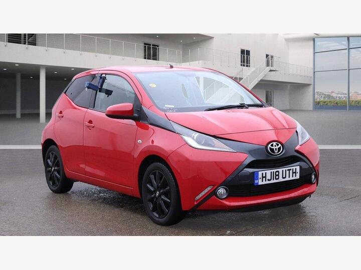 Toyota AYGO 1.0 VVT-i X-style X-shift Euro 6 5dr Toyota AYGO 1.0 VVT-i X-style X-shift Euro 6 5dr