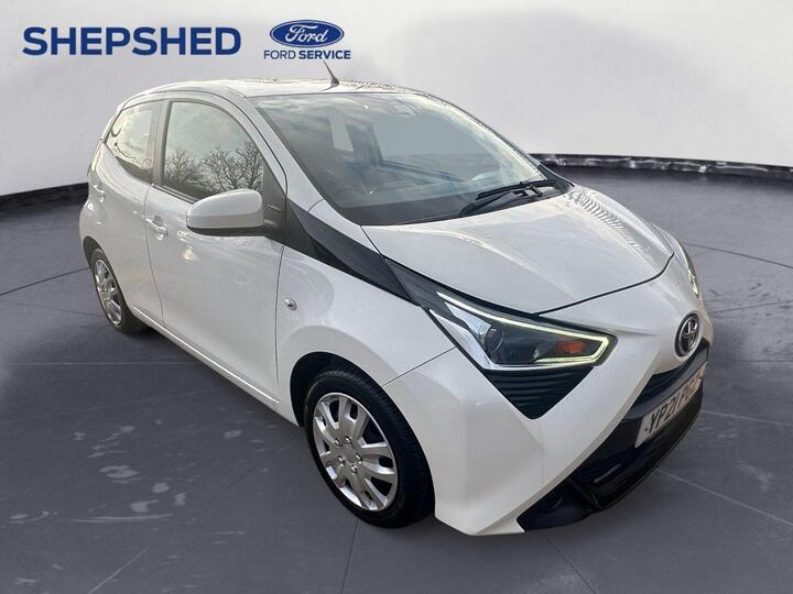 Toyota AYGO 1.0 VVT-i X-play Euro 6 5dr (Safety Sense)