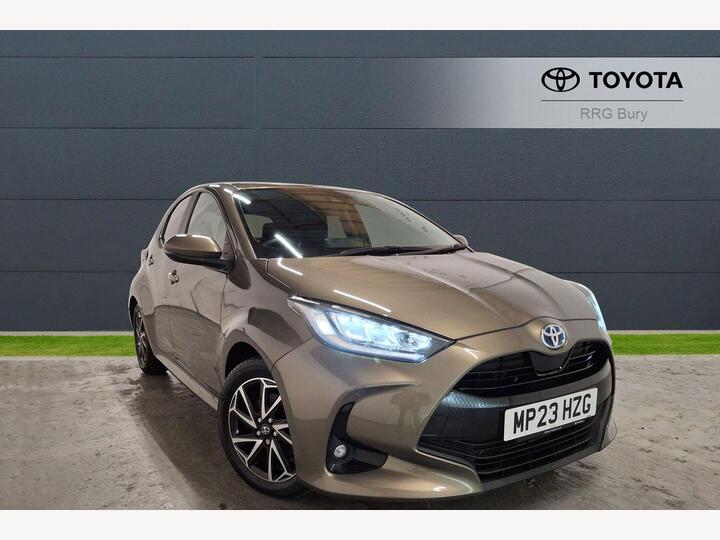 Toyota Yaris 1.5 VVT-h Design E-CVT Euro 6 (s/s) 5dr Toyota Yaris 1.5 VVT-h Design E-CVT Euro 6 (s/s) 5dr