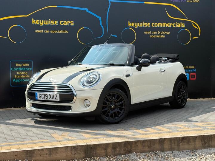 MINI Convertible 1.5 Cooper Classic Euro 6 (s/s) 2dr