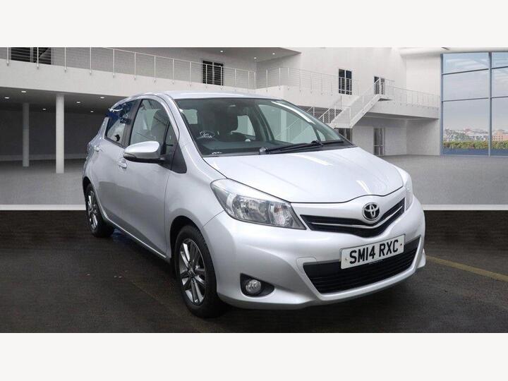 Toyota Yaris 1.33 Dual VVT-i Icon Plus Euro 5 5dr