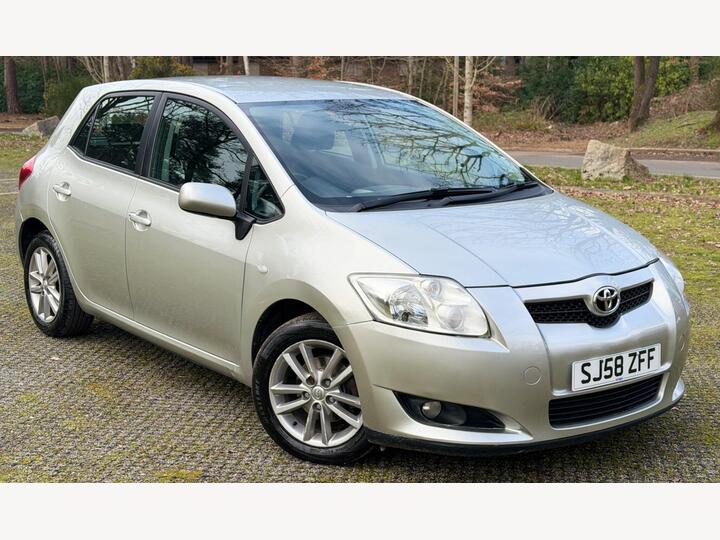 Toyota Auris 1.4 VVT-i TR 5dr Toyota Auris 1.4 VVT-i TR 5dr