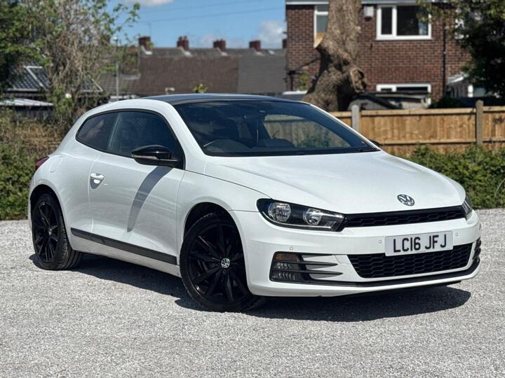 Volkswagen Scirocco 2.0 TSI BlueMotion Tech GT Black Edition Euro 6 (s/s) 3dr Volkswagen Scirocco 2.0 TSI BlueMotion Tech GT Black Edition Euro 6 (s/s) 3dr
