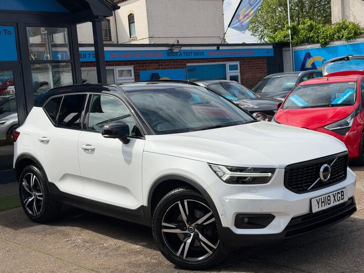 Volvo XC40 2.0 D4 First Edition Auto AWD Euro 6 (s/s) 5dr