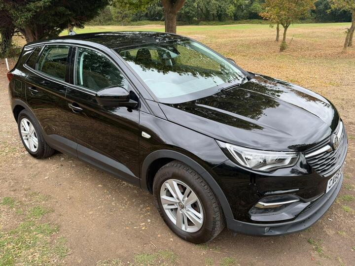 Vauxhall Grandland X 1.2 Turbo SE Euro 6 (s/s) 5dr