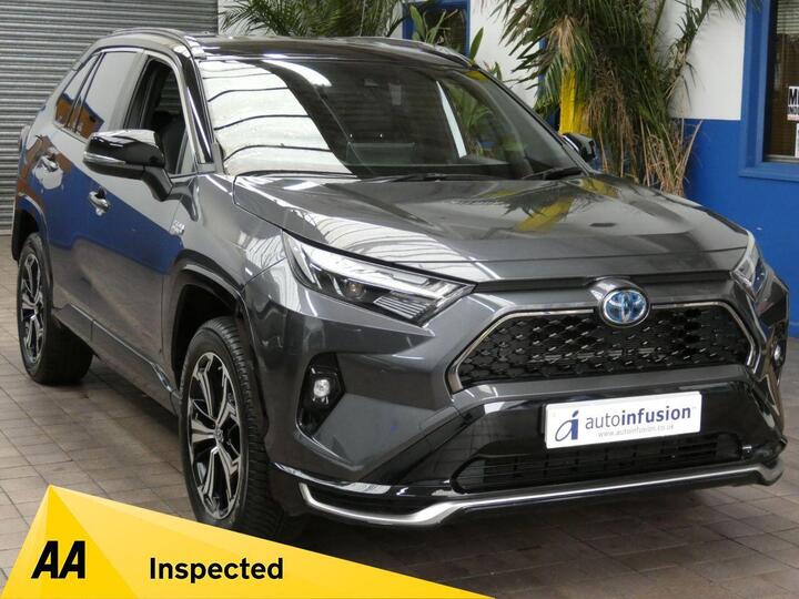 Toyota RAV4 2.5 VVT 18.1kWh Dynamic CVT 4WD Euro 6 (s/s) 5dr Toyota RAV4 2.5 VVT 18.1kWh Dynamic CVT 4WD Euro 6 (s/s) 5dr