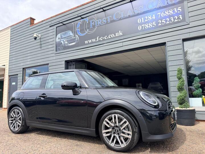 MINI COOPER 1.5C Classic Steptronic Euro 6 (s/s) 3dr