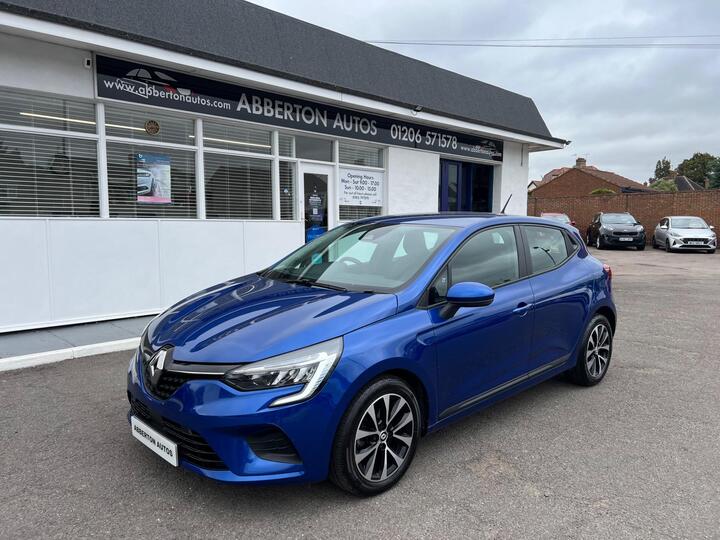 Renault Clio 1.0 TCe Iconic Edition Euro 6 (s/s) 5dr Renault Clio 1.0 TCe Iconic Edition Euro 6 (s/s) 5dr