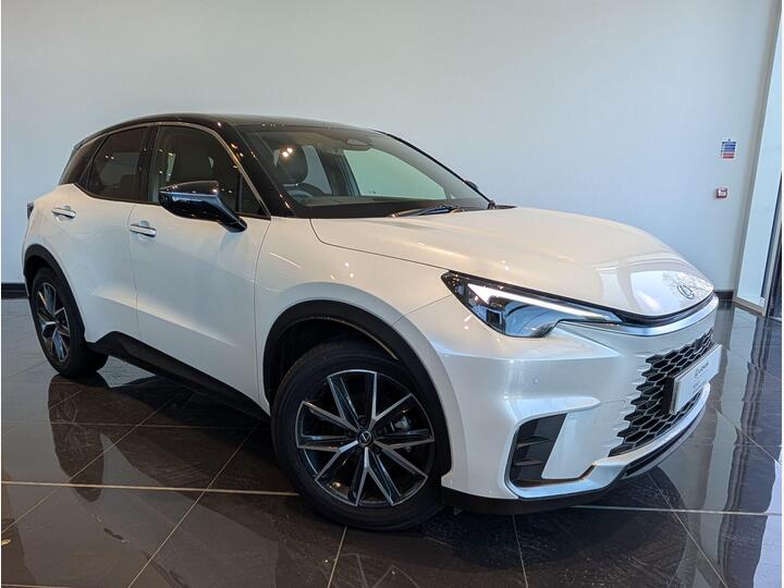 Lexus LBX 1.5 VVT-iE Premium Plus Design E-CVT Euro 6 (s/s) 5dr