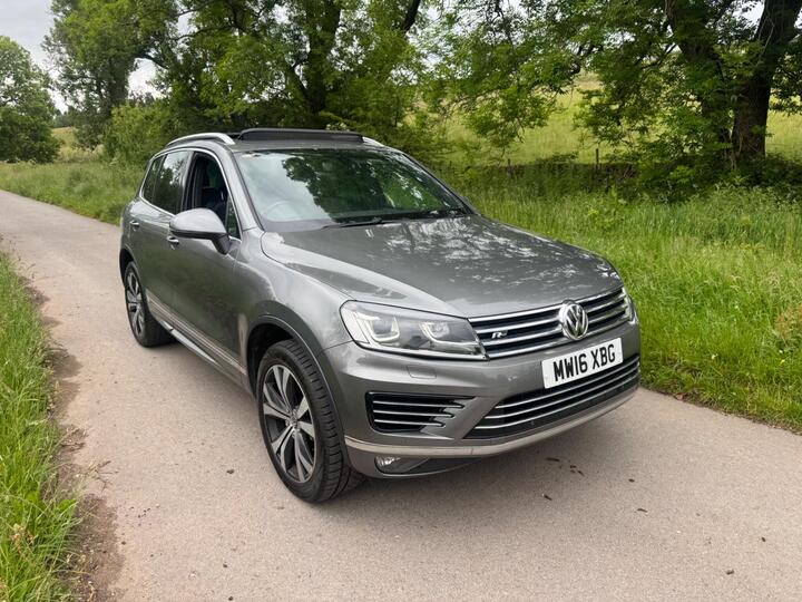 Volkswagen Touareg 3.0 TDI V6 BlueMotion Tech R-Line Tiptronic 4WD Euro 6 (s/s) 5dr