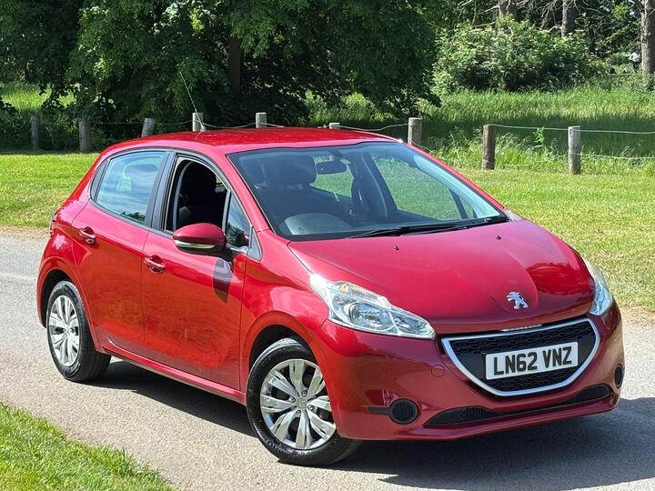 Peugeot 208 1.2 VTi Access+ Euro 5 5dr