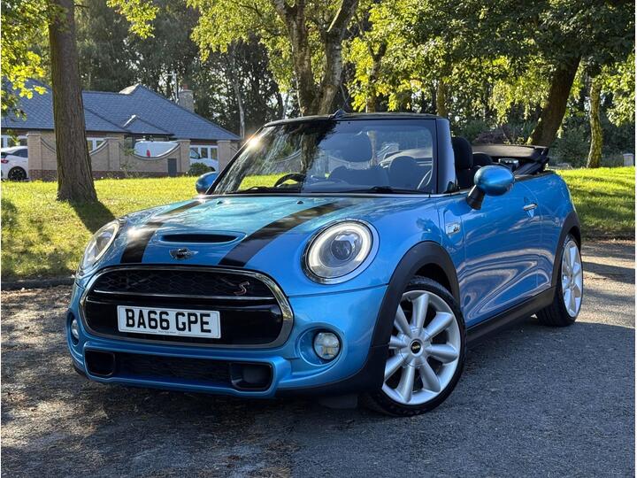 MINI Convertible 2.0 Cooper S Euro 6 (s/s) 2dr