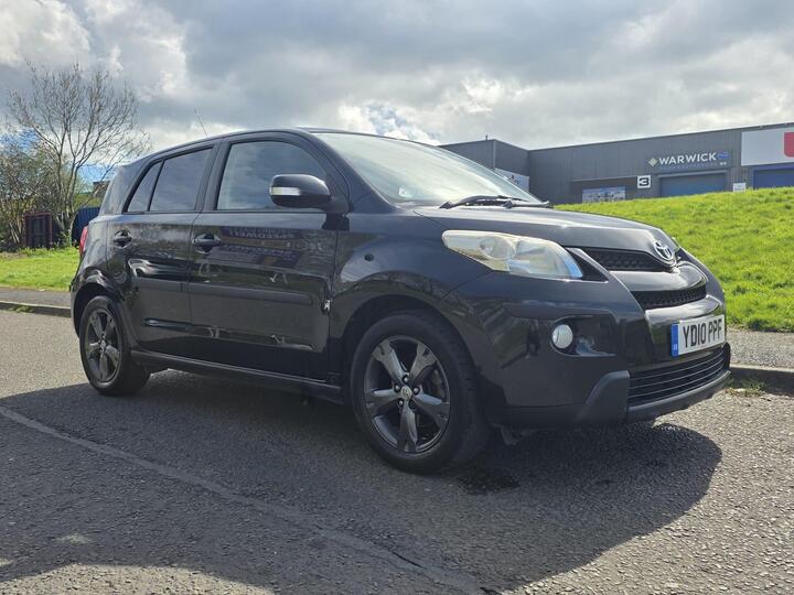 Toyota Urban Cruiser 1.33 Dual VVT-i Euro 4 (s/s) 5dr Toyota Urban Cruiser 1.33 Dual VVT-i Euro 4 (s/s) 5dr