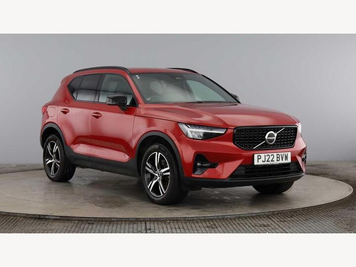 Volvo XC40 2.0 B3 MHEV Plus DCT Auto Euro 6 (s/s) 5dr