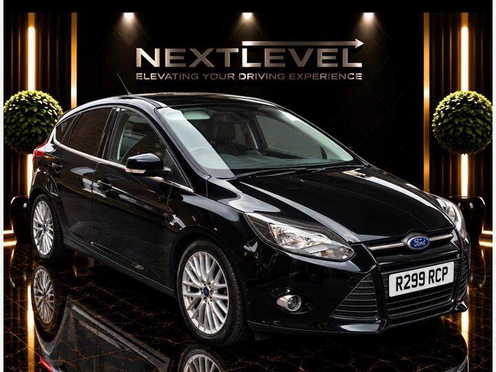 Ford Focus 1.0T EcoBoost Zetec Euro 5 (s/s) 5dr