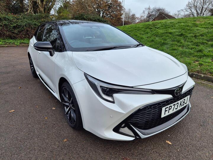 Toyota Corolla 2.0 VVT-h GR SPORT CVT Euro 6 (s/s) 5dr Toyota Corolla 2.0 VVT-h GR SPORT CVT Euro 6 (s/s) 5dr