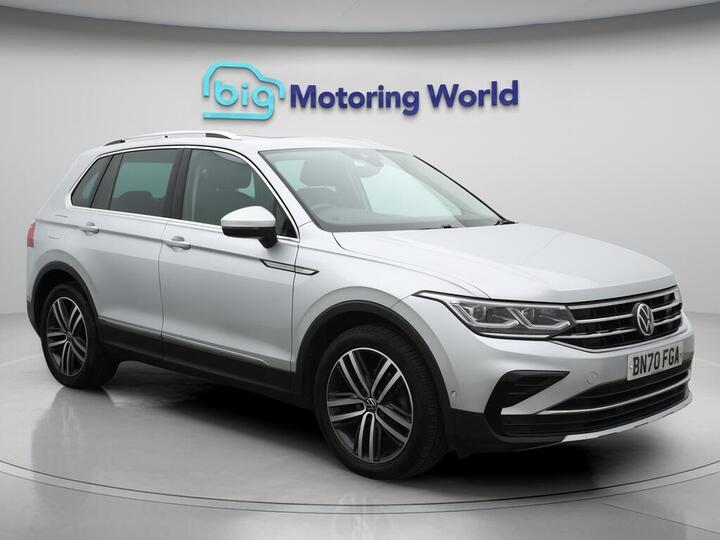 Volkswagen Tiguan 1.5 TSI Elegance DSG Euro 6 (s/s) 5dr Volkswagen Tiguan 1.5 TSI Elegance DSG Euro 6 (s/s) 5dr