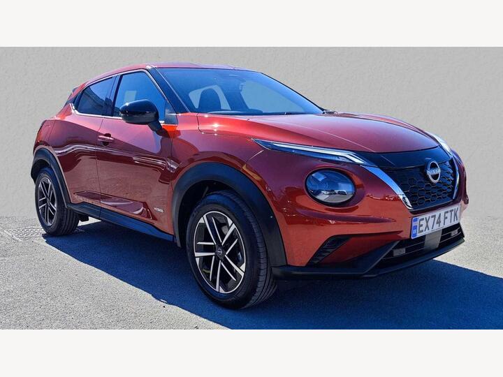 Nissan Juke Hatchback 1.6 N-Connecta Auto Euro 6 5dr