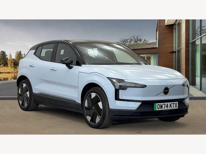 Volvo EX30 Twin Performance 69kWh Plus Auto AWD 5dr