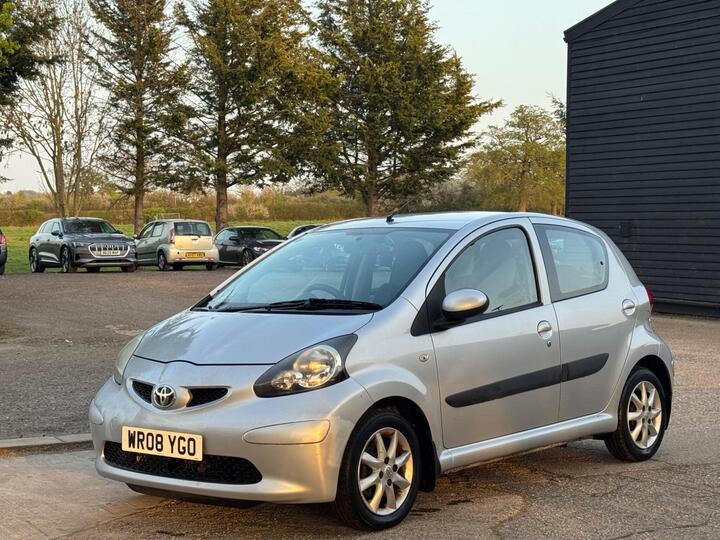 Toyota AYGO 1.0 VVT-i Platinum Euro 4 5dr